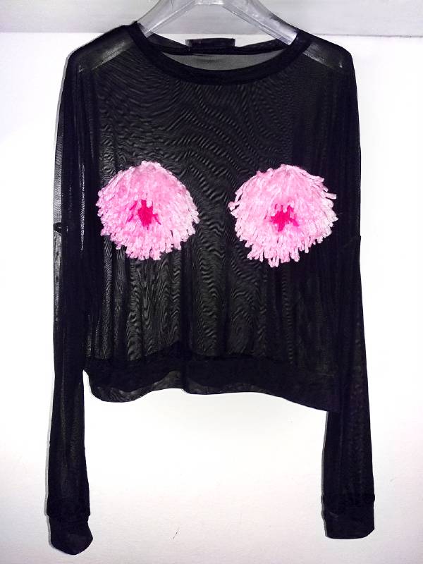  tshirt con applicazioni patch in lana rosa