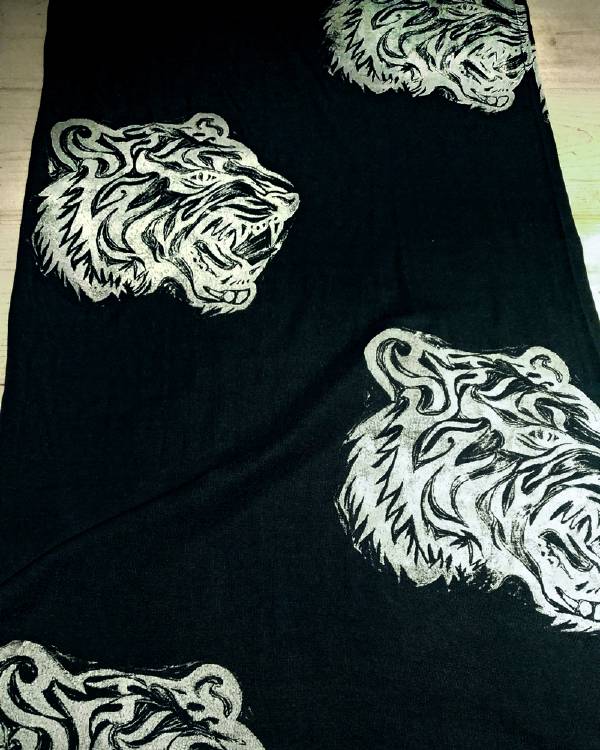  tigre stampata su tessuto con linoleum