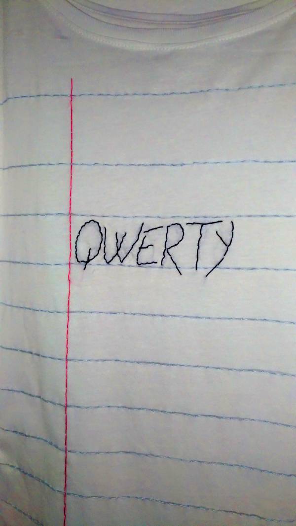  ricamo a mano su tshirt qwerty