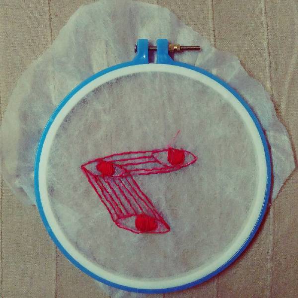  occhi astratti ricamati a mano